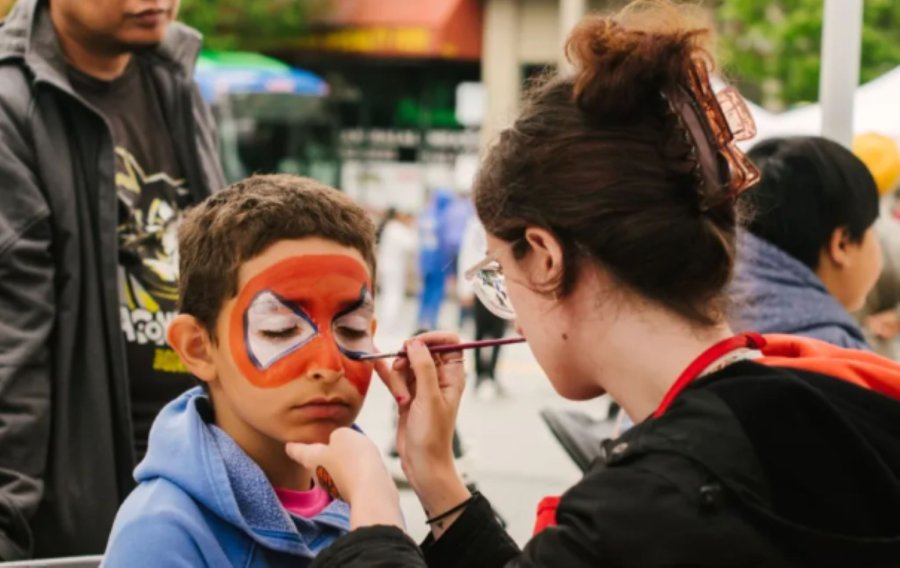 Face painting at Car Free Day